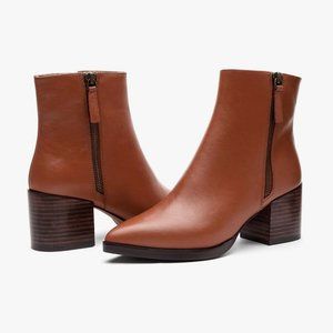 NWOT Linea Paolo Viva Low Block Heel Zipper Ankle Booties Sz 8.5